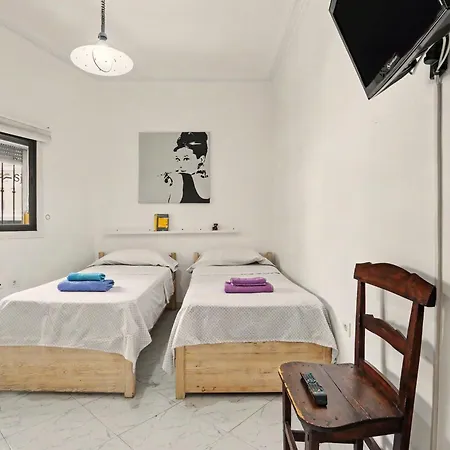 2-bedroom In Cristianos Apartment *